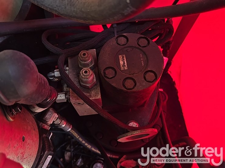 2017-jlg-600aj-image-52