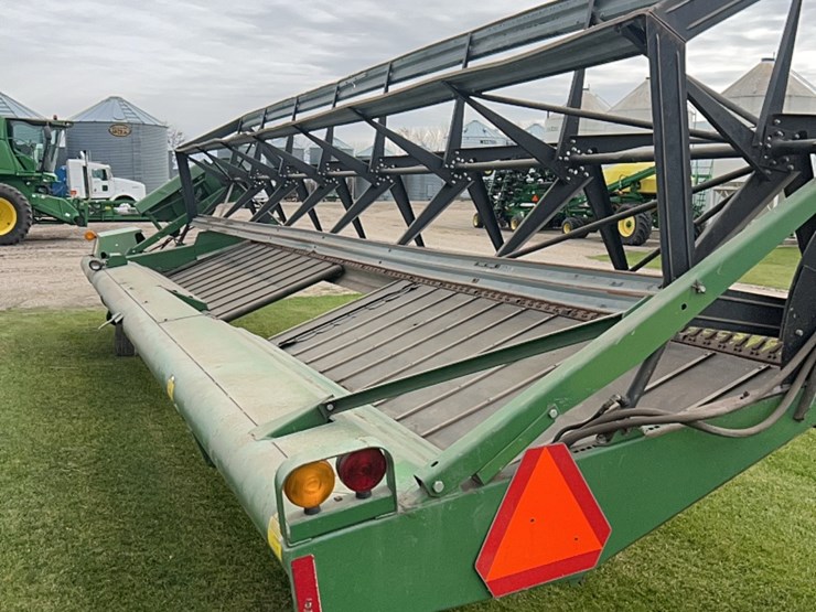 john-deere-25-image-25