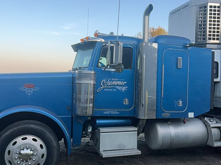 2003-peterbilt-379-image-11