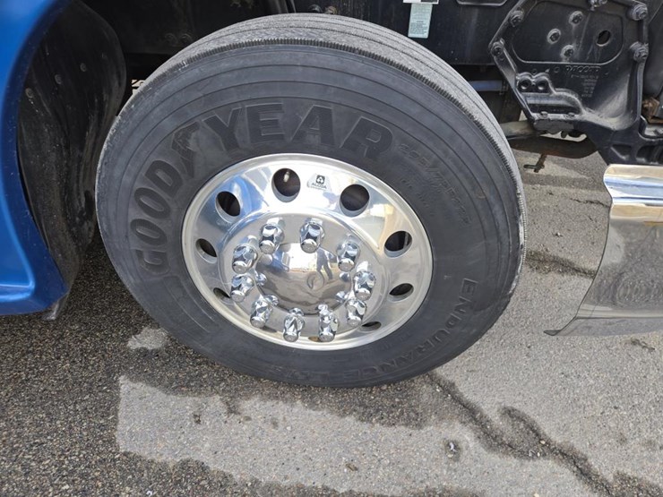 2019-kenworth-t680-image-76