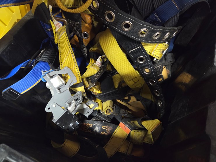 #5369-•-(2)-bins-of-safety-harnesses-image-3