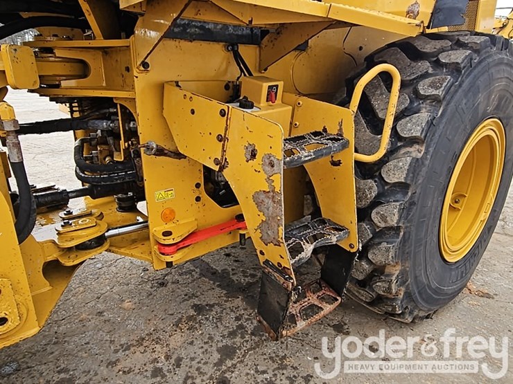 2021-caterpillar-930m-image-32