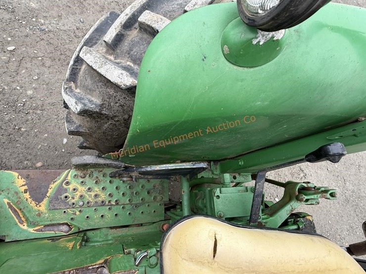 john-deere-2040-image-20