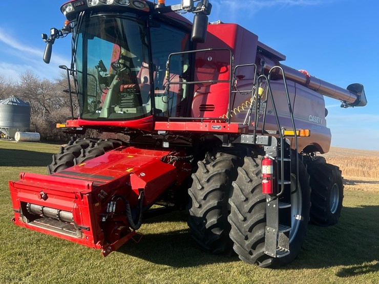 2023-case-ih-8250-image-5