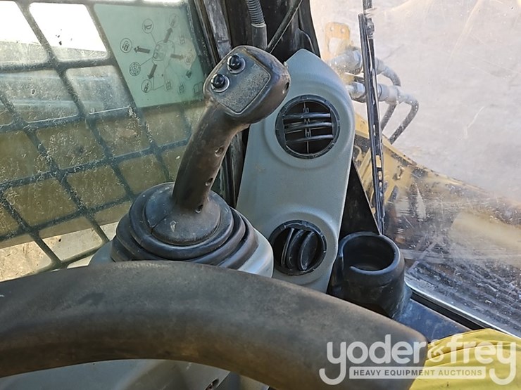 2012-caterpillar-289c-image-31