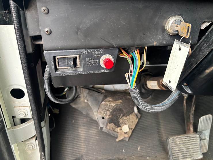 2002-international-4700-image-34