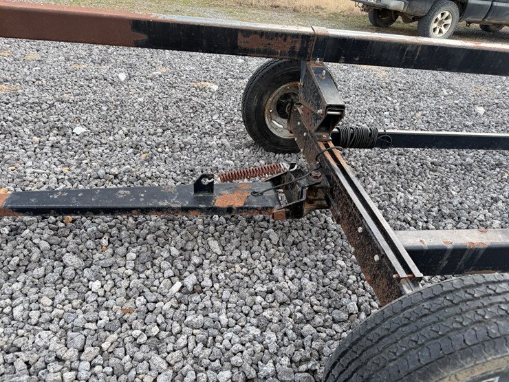 #40979-•-frontier-31'-header-trailer-image-25