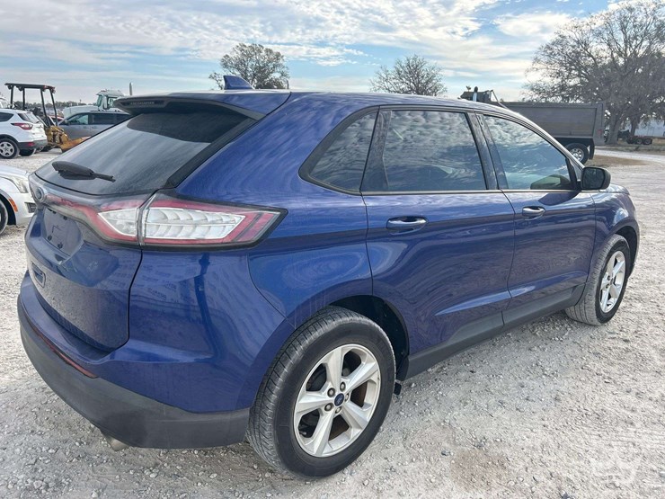 2015-ford-edge-image-3