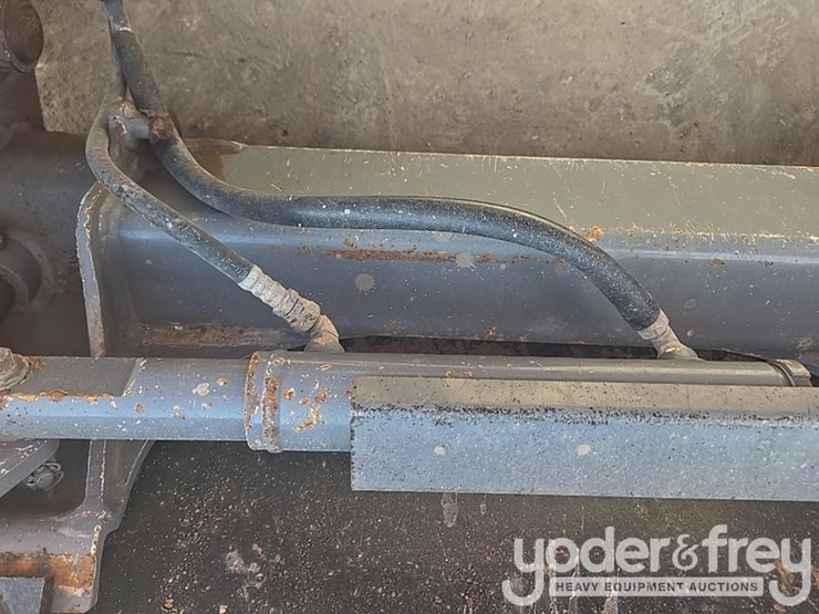 2023-takeuchi-tl12v2-image-37