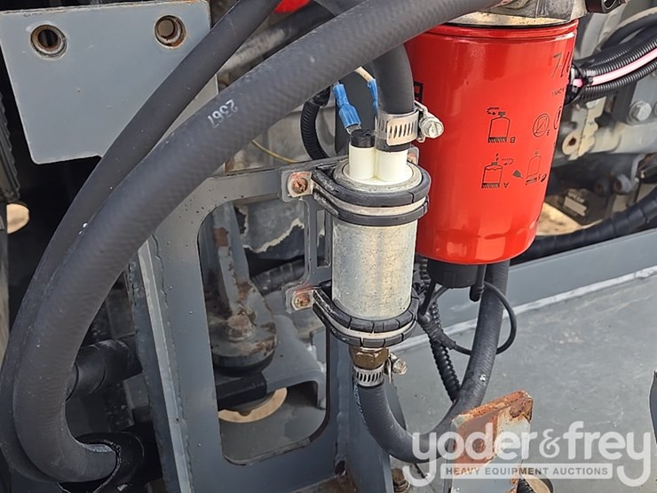 2017-skyjack-sj843th-image-60