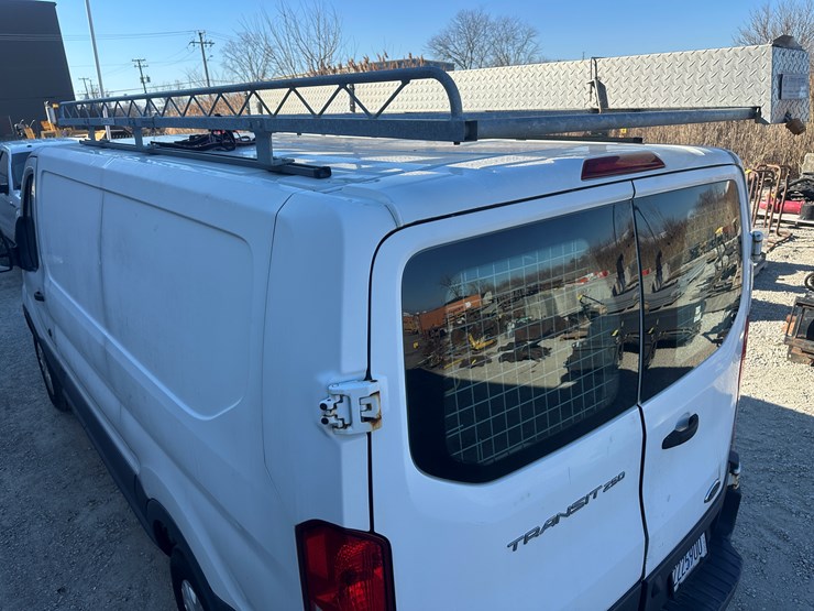 2017-ford-transit-image-19