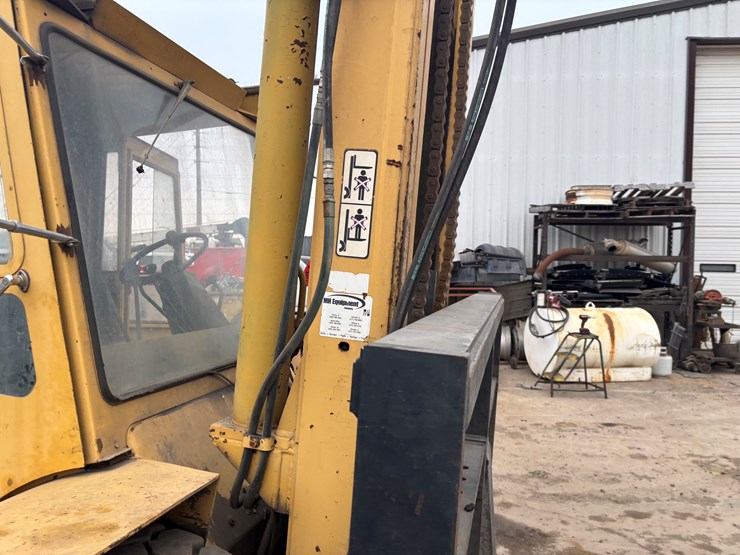 #2302-•-hyster-275-forklift-image-51