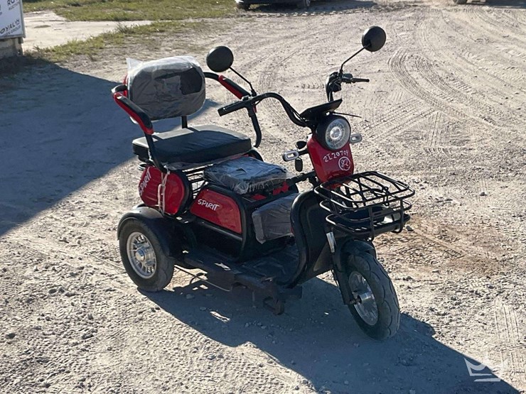 2025-spirit-electric-scooter-image-2