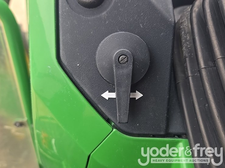 2020-john-deere-5075e-image-66