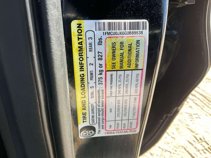 2016-ford-escape-image-6