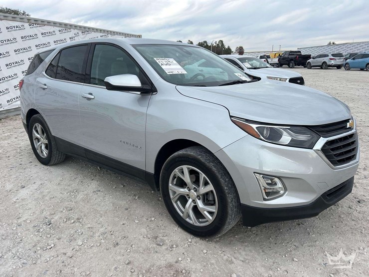 2020-chevrolet-equinox-image-2