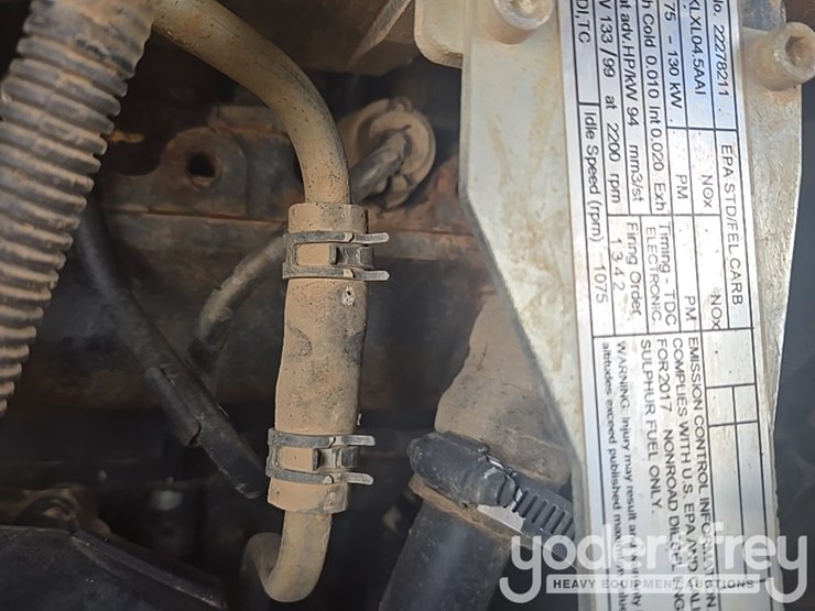 2018-komatsu-d51px-24-image-58