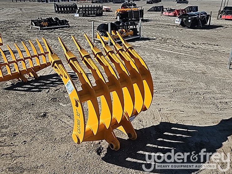 caterpillar-305-image-2