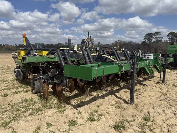 john-deere-1700-image-3