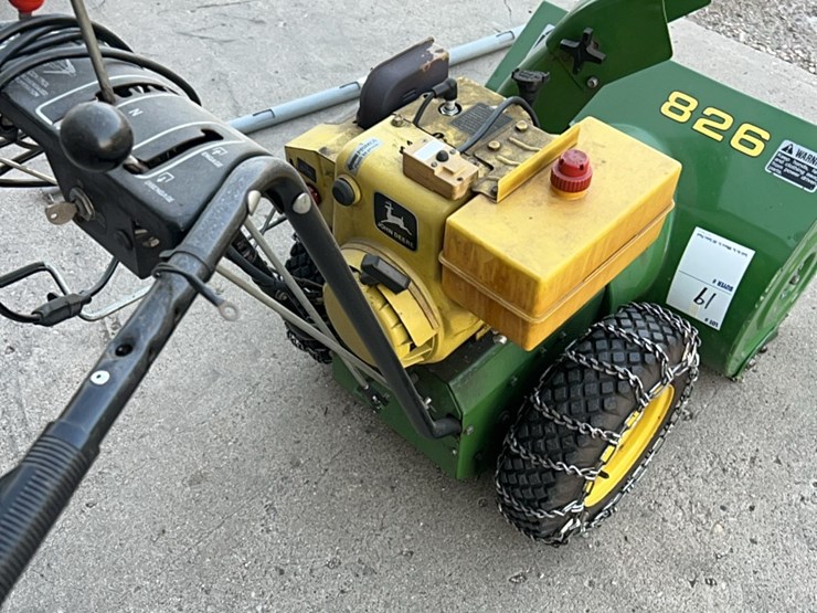 john-deere-model-826-snowblower,-nice-shape,-low-time,-stored-inside,-electric-start-image-24