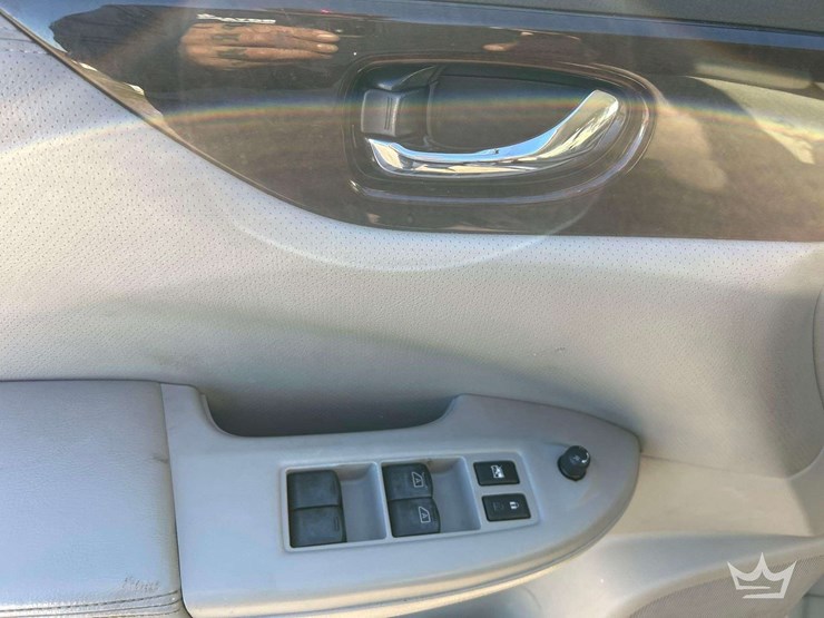 2017-nissan-quest-image-12