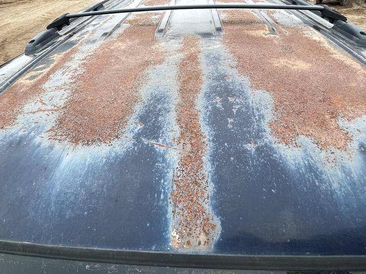 2006-chevrolet-suburban-image-10