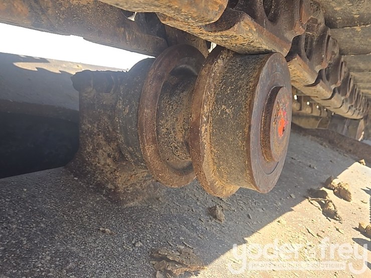 2013-komatsu-pc490-lc-10-image-28