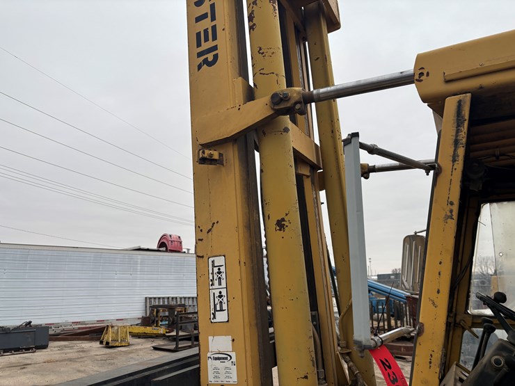 #2302-•-hyster-275-forklift-image-44