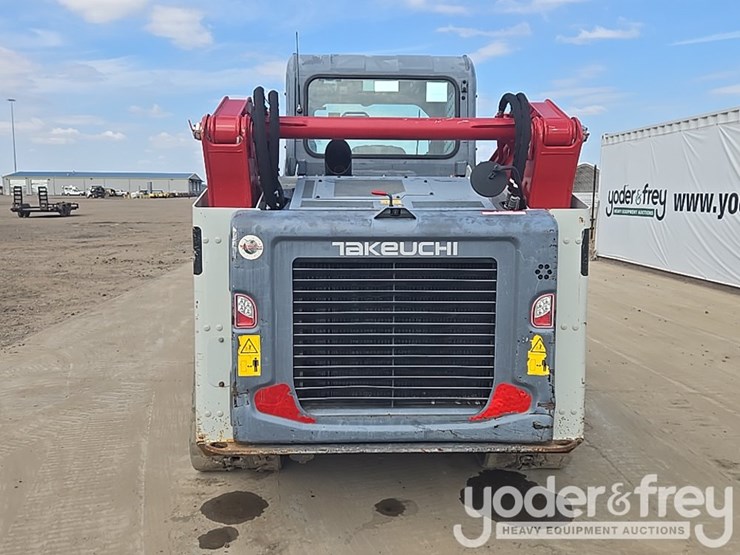 2023-takeuchi-tl12v2-image-4