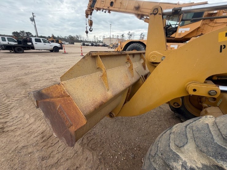 caterpillar-914g-image-25