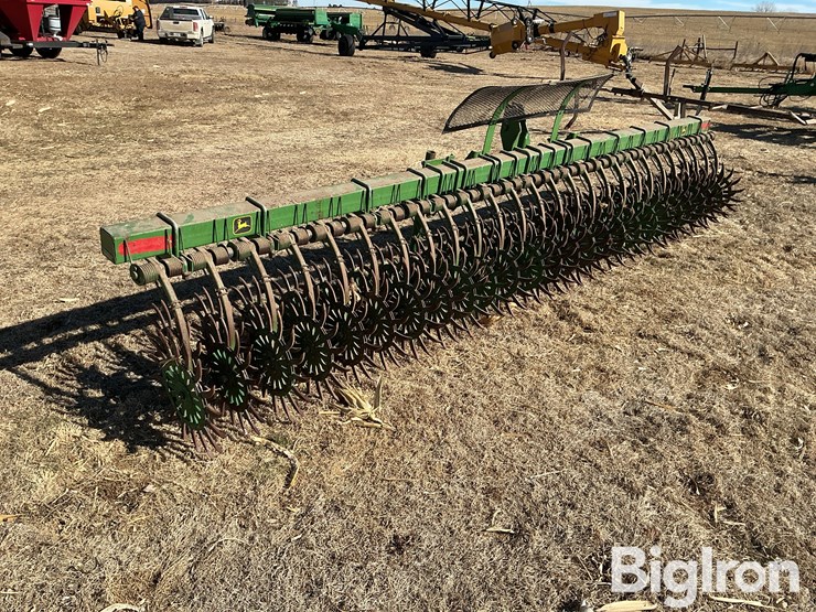 john-deere-400-image-7