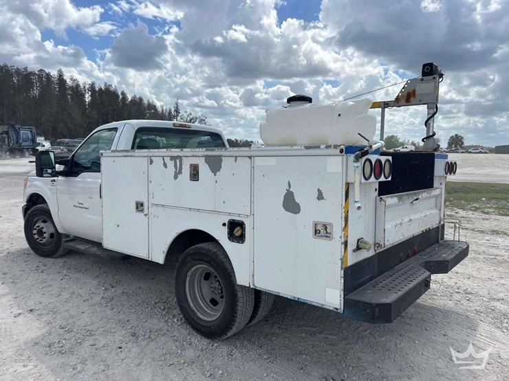 2012-ford-f350-image-26