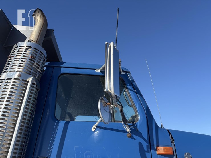 1999-international-f2674t-image-8