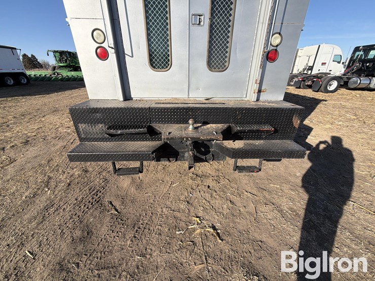 2001-international-4700-image-18