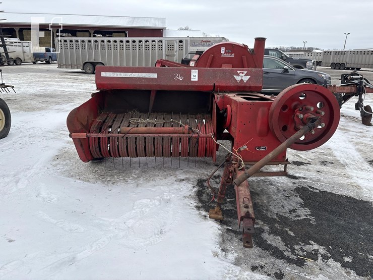 massey-ferguson-9-image-3