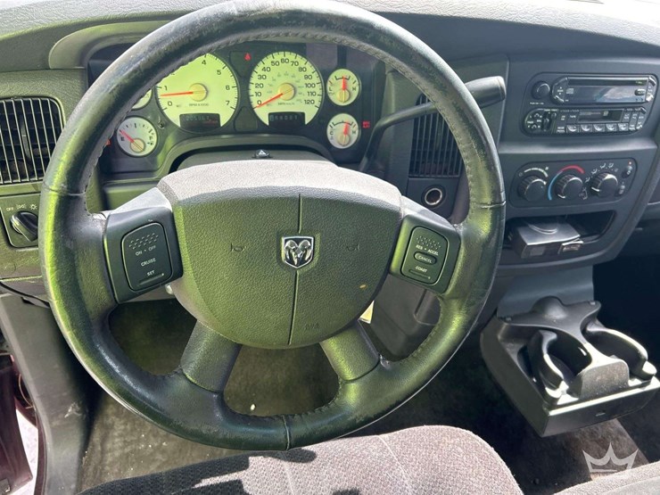 2004-dodge-ram-1500-image-11