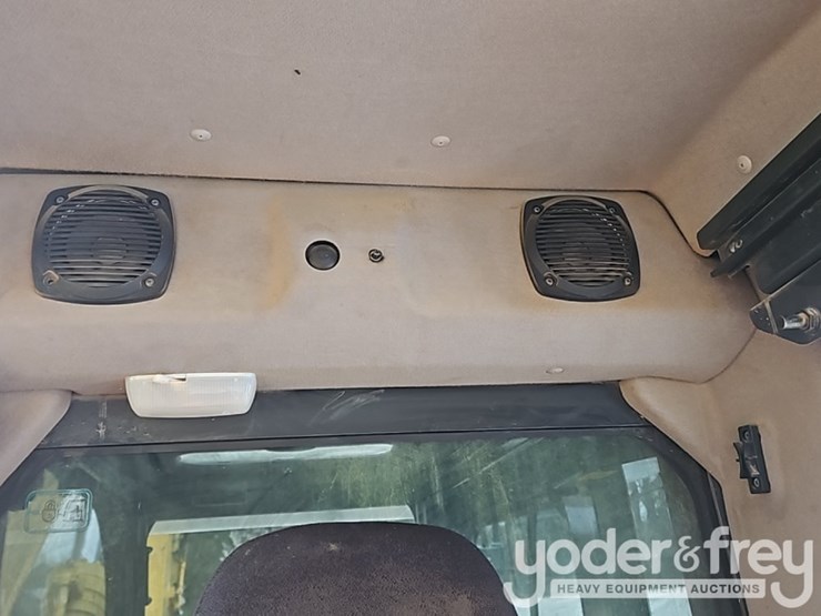 2019-komatsu-pc228us-lc-image-50