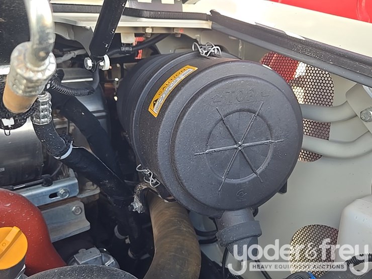 2023-takeuchi-tl12v2-image-45