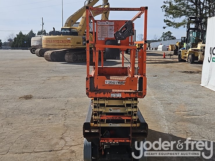 2017-jlg-1932r-image-4