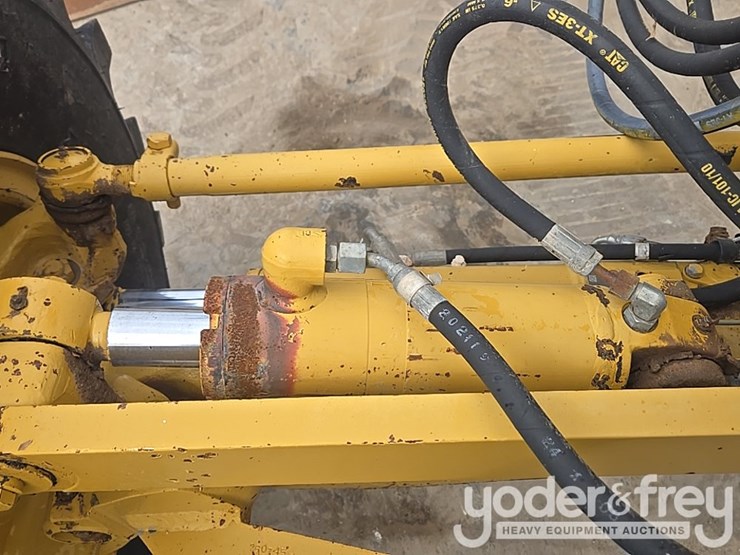 2009-caterpillar-140m-vhp-plus-image-46