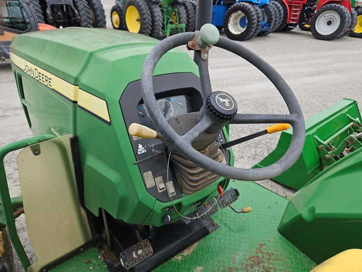 2014-john-deere-6105d-image-8