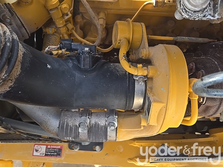 2018-deere-310sl-image-63