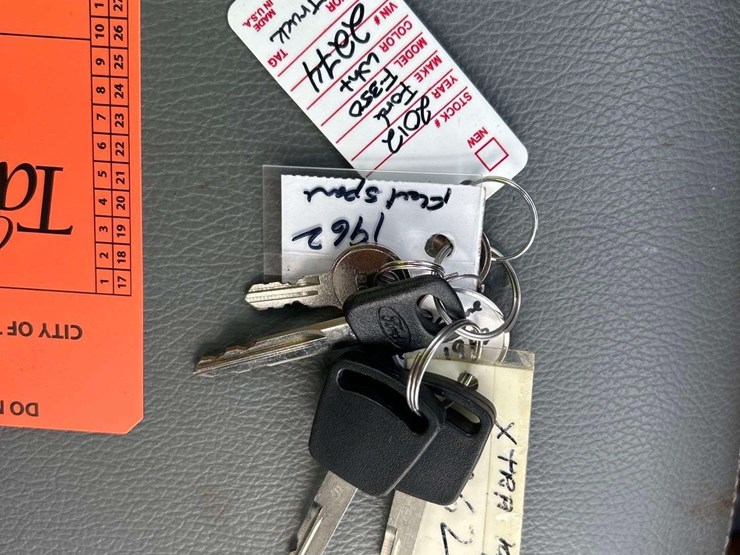 2012-ford-f350-image-29