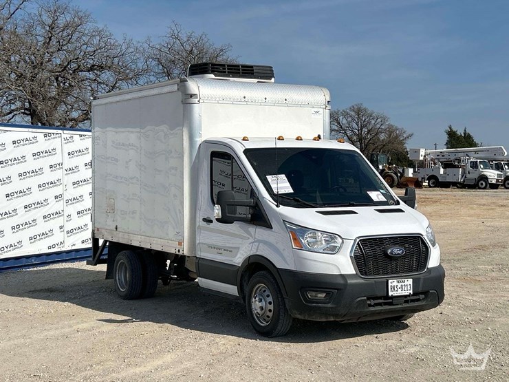 2021-ford-transit-image-4