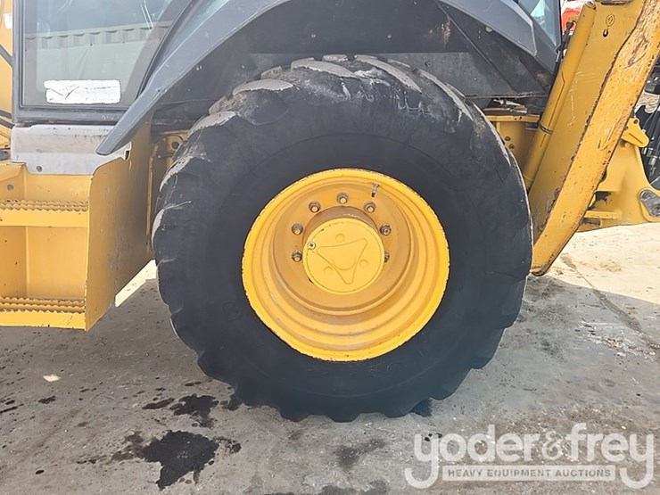 2018-deere-310sl-image-22