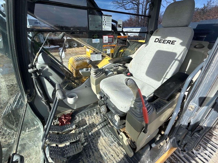 2014-john-deere-350g-hydraulic-excavator-image-14