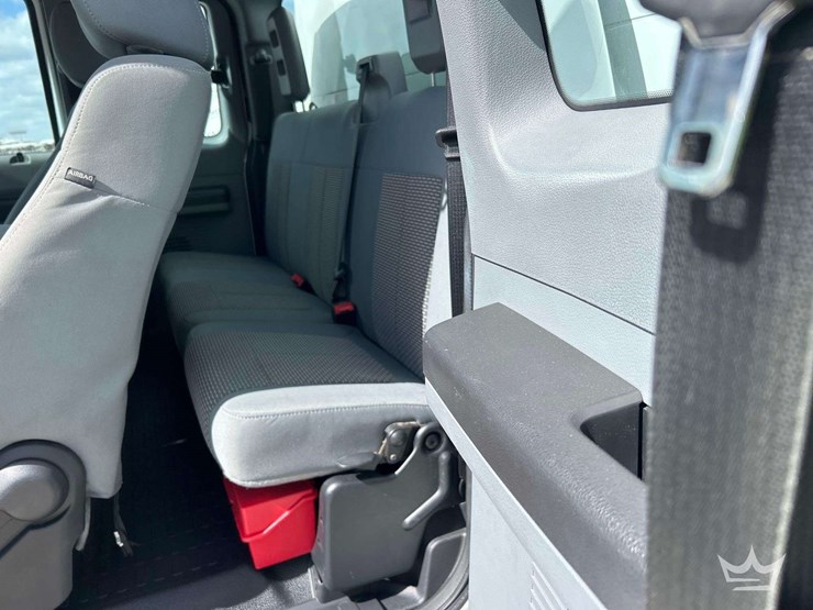 2016-ford-f550-image-17