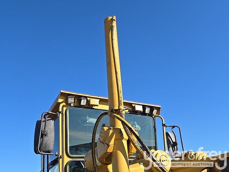2005-caterpillar-140h-vhp-plus-image-32