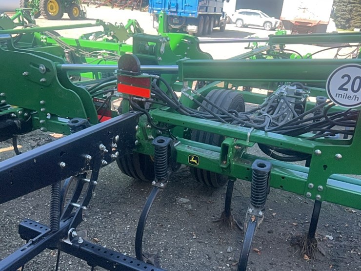 2024-john-deere-52-image-81