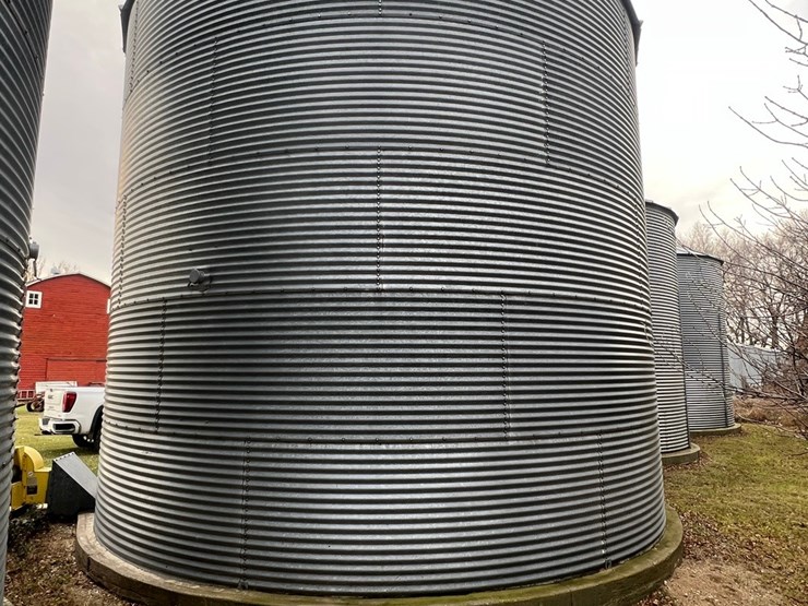 lot-25.-5,000-bu.-grain-bin-to-be-moved,-bin-fan-included,-motor-needs-some-work,-single-phase-(bin-3)-image-19